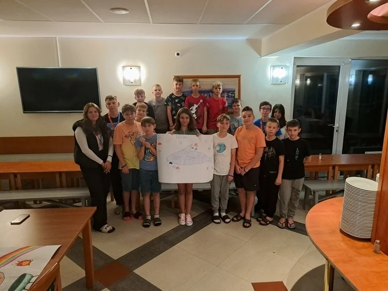 12 2prezentacje grup.